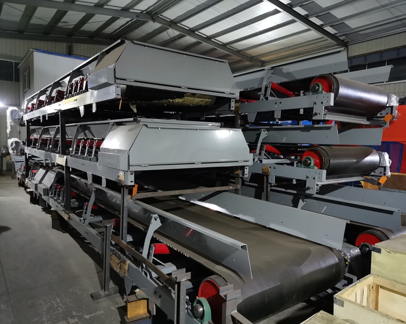 皮帶輸送機(jī)